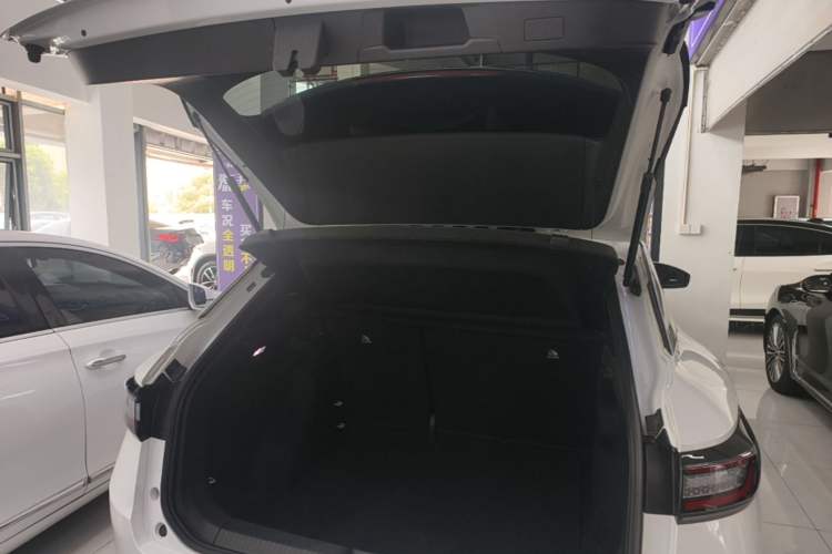 Used Volkswagen ID.4 X 2024 Pure & Smart Edition Trunk