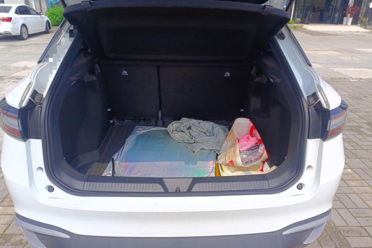 Used Volkswagen ID.4 X 2024 Pure & Smart Edition Trunk