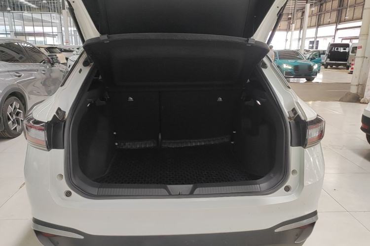 Used Volkswagen ID.4 X 2024 Pure & Smart Edition Trunk