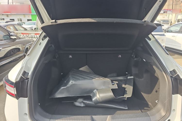 Used Volkswagen ID.4 X 2024 Pure & Smart Edition Trunk