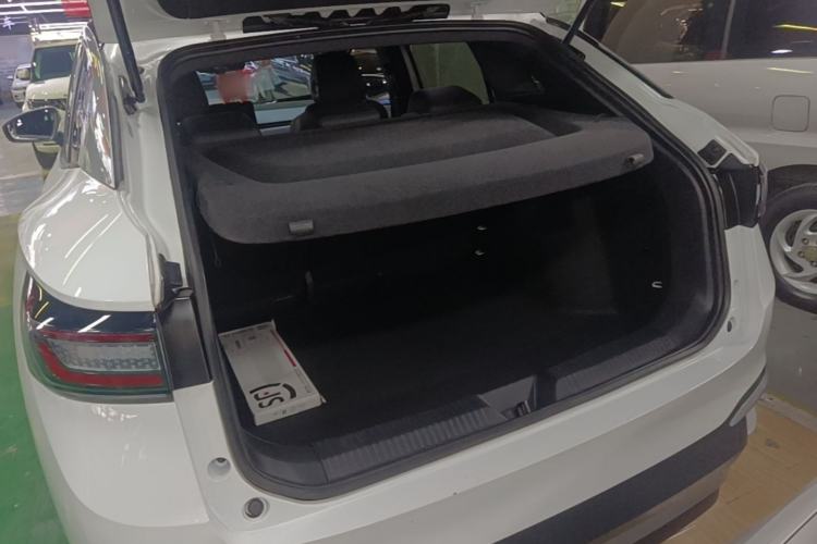 Used Volkswagen ID.4 X 2024 Pure & Smart Edition Trunk