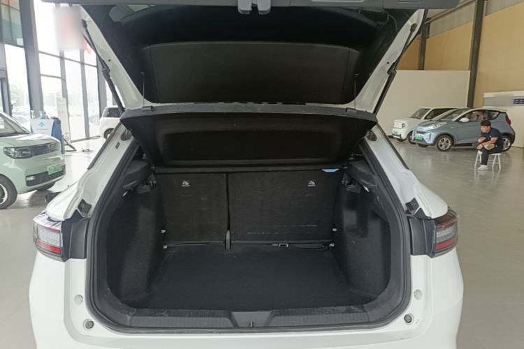 Used Volkswagen ID.4 X 2024 Pure & Smart Edition Trunk