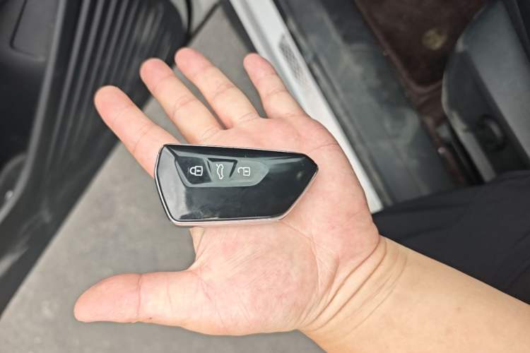 Used Volkswagen ID.4 X 2024 Pure & Smart Edition Vehicle Key