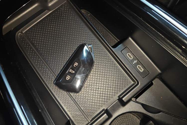 Used Volkswagen ID.4 X 2024 Pure & Smart Edition Vehicle Key
