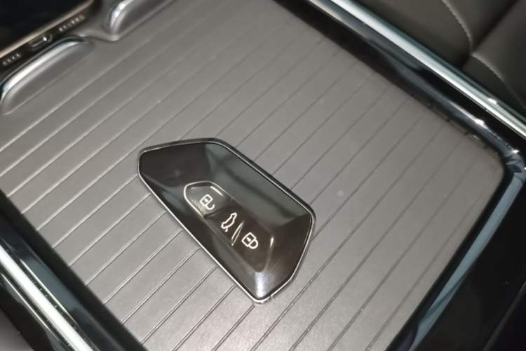 Used Volkswagen ID.4 X 2024 Pure & Smart Edition Vehicle Key