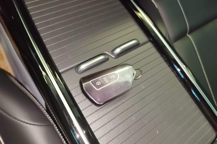 Used Volkswagen ID.4 X 2024 Pure & Smart Edition Vehicle Key