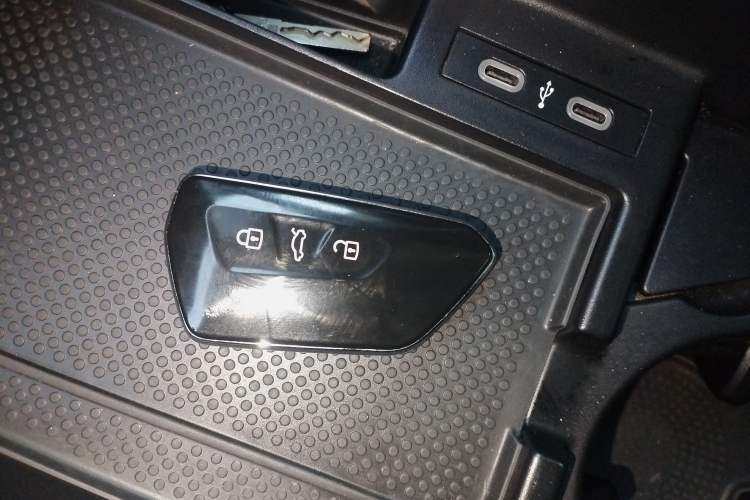 Used Volkswagen ID.4 X 2024 Pure & Smart Edition Vehicle Key