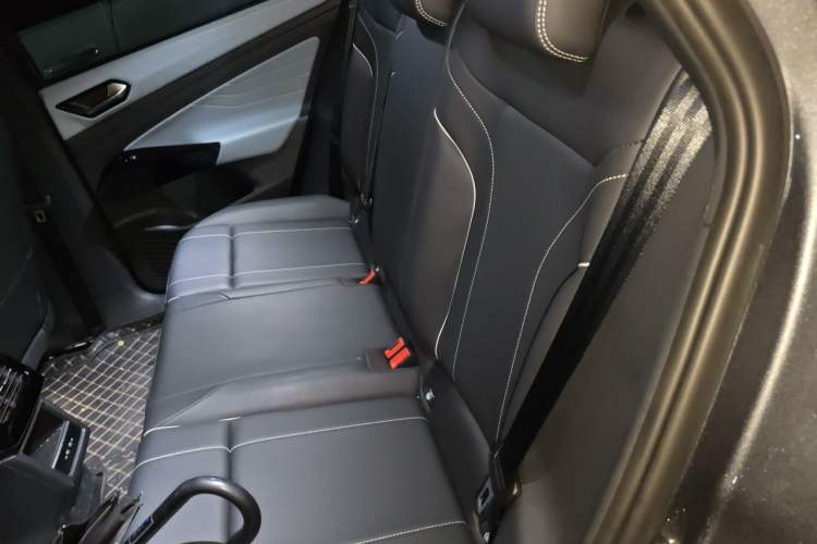 Used Volkswagen ID.4 X 2025 Revised Version Smart Edition Purely Intelligent Enjoyment Version Left Rear Seat