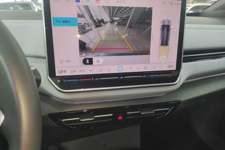 Used Volkswagen ID.4 X 2025 Smart Version Pure & Intelligent Enjoyment Edition Audio And AC Panel
