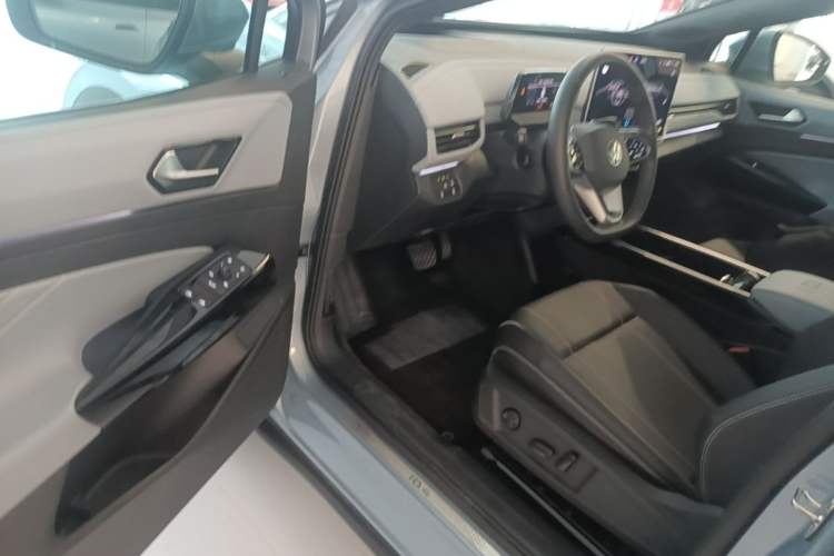 Used Volkswagen ID.4 X 2025 Smart Version Pure & Intelligent Enjoyment Edition Driver Seat