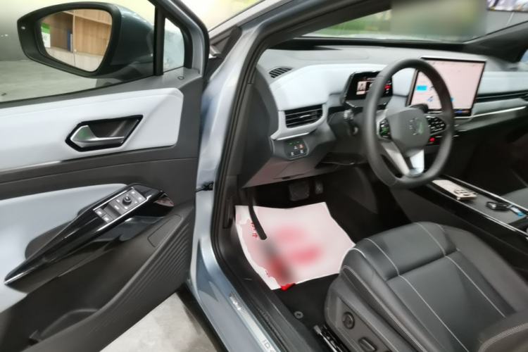 Used Volkswagen ID.4 X 2025 Smart Version Pure & Intelligent Enjoyment Edition Driver Seat