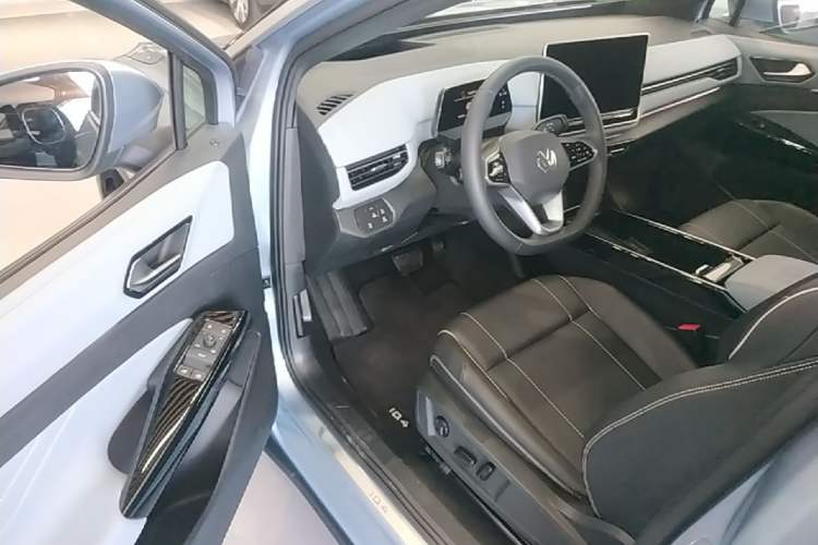 Used Volkswagen ID.4 X 2025 Smart Version Pure & Intelligent Enjoyment Edition Driver Seat
