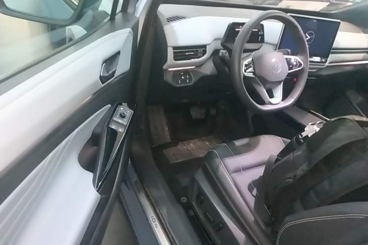 Used Volkswagen ID.4 X 2025 Smart Version Pure & Intelligent Enjoyment Edition Driver Seat