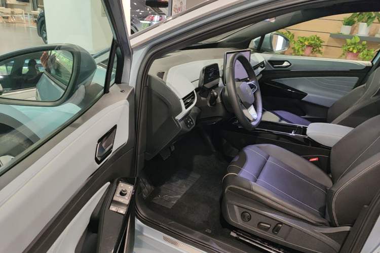 Used Volkswagen ID.4 X 2025 Smart Version Pure & Intelligent Enjoyment Edition Driver Seat