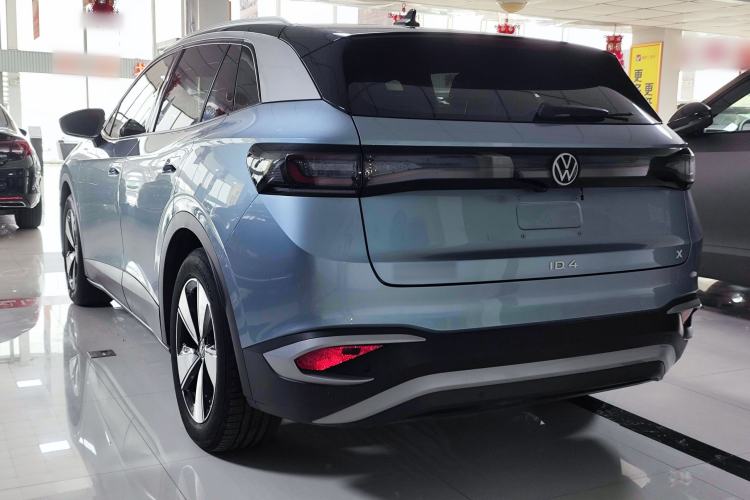 Used Volkswagen ID.4 X 2025 Smart Version Pure & Intelligent Enjoyment Edition Exterior 2