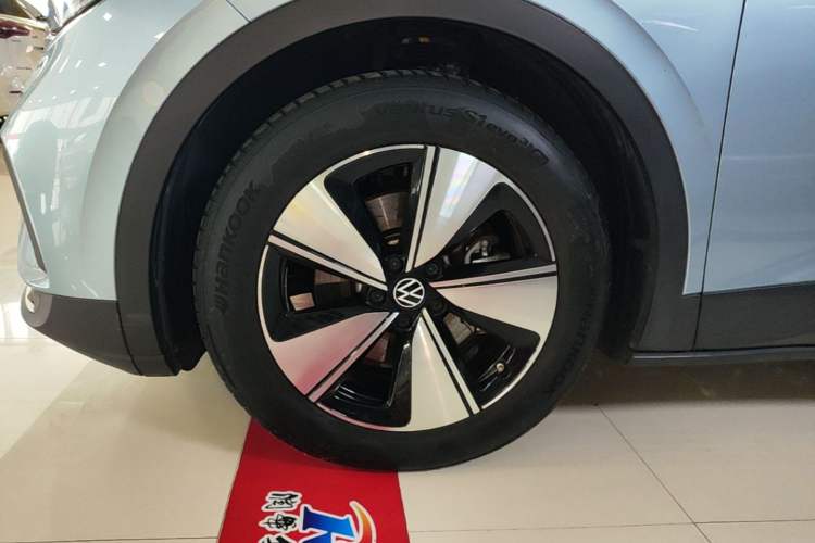 Used Volkswagen ID.4 X 2025 Smart Version Pure & Intelligent Enjoyment Edition Exterior 4