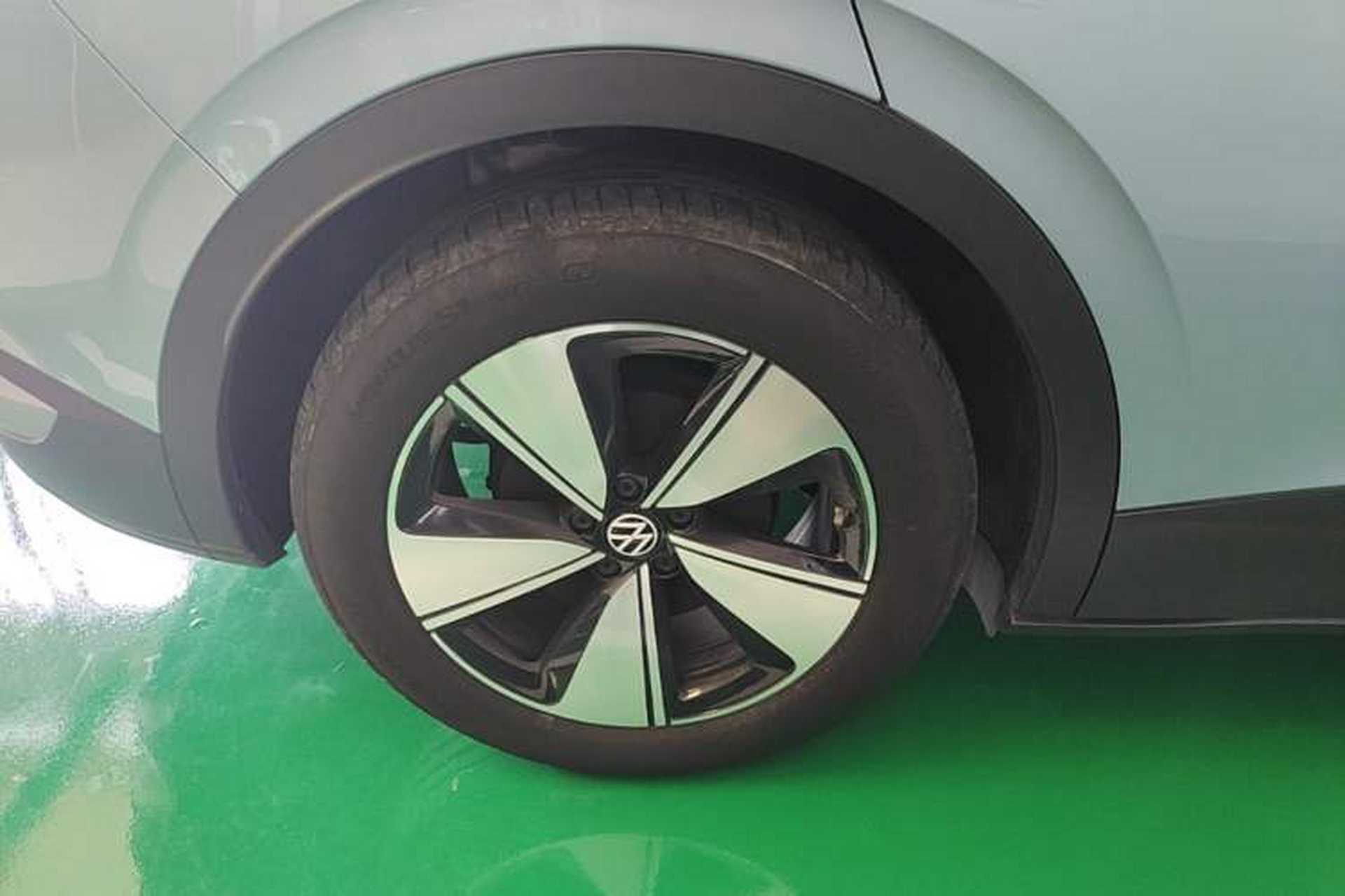 Used Volkswagen ID.4 X 2025 Smart Version Pure & Intelligent Enjoyment Edition Exterior 5