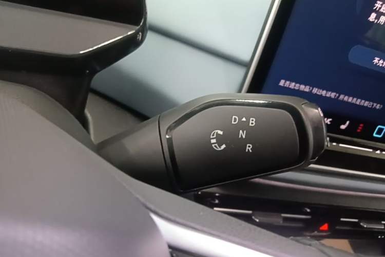 Used Volkswagen ID.4 X 2025 Smart Version Pure & Intelligent Enjoyment Edition Gear Lever