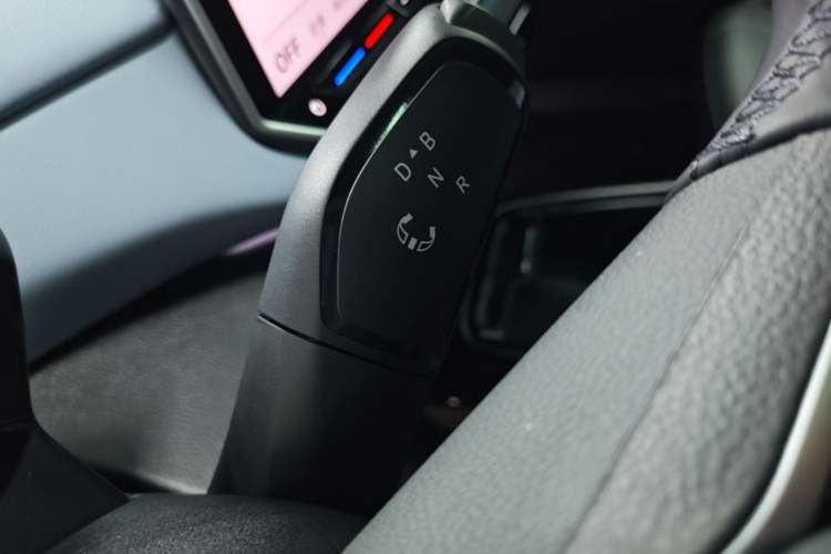 Used Volkswagen ID.4 X 2025 Smart Version Pure & Intelligent Enjoyment Edition Gear Lever