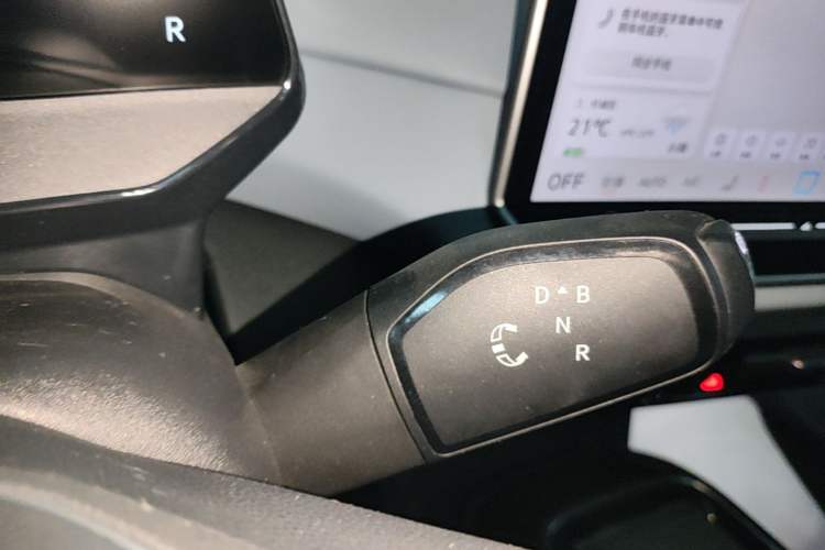 Used Volkswagen ID.4 X 2025 Smart Version Pure & Intelligent Enjoyment Edition Gear Lever