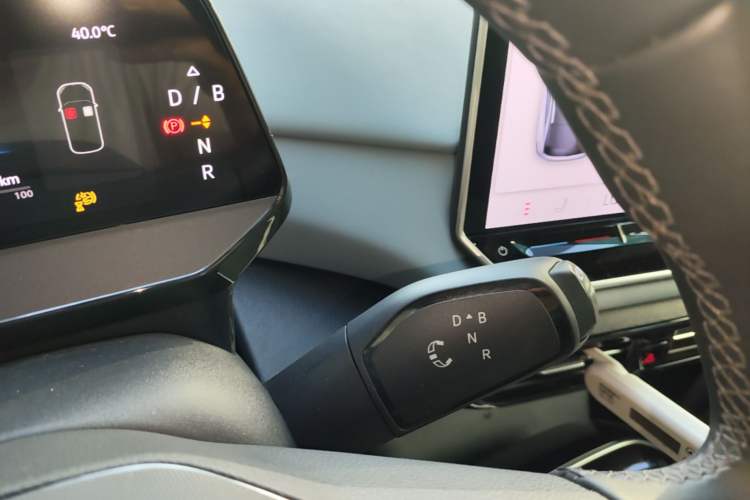 Used Volkswagen ID.4 X 2025 Smart Version Pure & Intelligent Enjoyment Edition Gear Lever