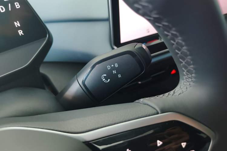 Used Volkswagen ID.4 X 2025 Smart Version Pure & Intelligent Enjoyment Edition Gear Lever