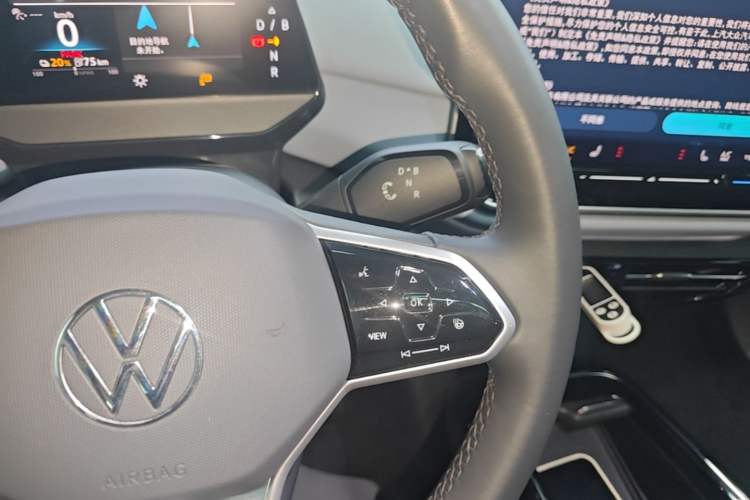 Used Volkswagen ID.4 X 2025 Smart Version Pure & Intelligent Enjoyment Edition Gear Lever