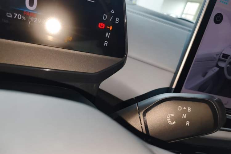 Used Volkswagen ID.4 X 2025 Smart Version Pure & Intelligent Enjoyment Edition Gear Lever