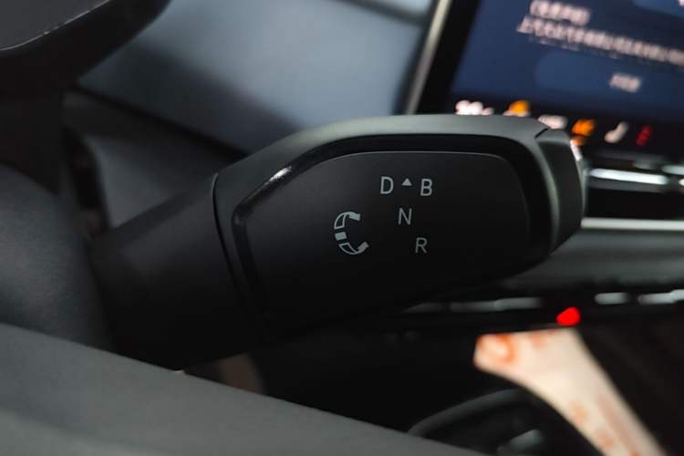 Used Volkswagen ID.4 X 2025 Smart Version Pure & Intelligent Enjoyment Edition Gear Lever