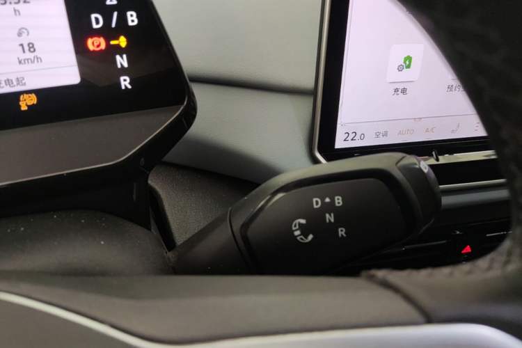Used Volkswagen ID.4 X 2025 Smart Version Pure & Intelligent Enjoyment Edition Gear Lever