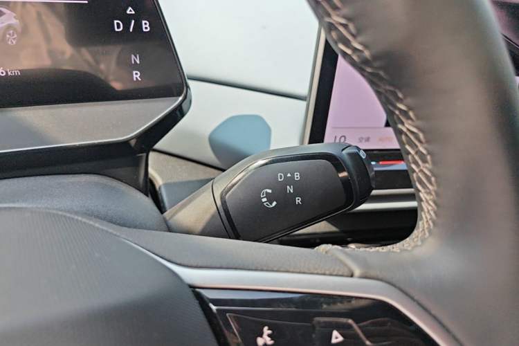 Used Volkswagen ID.4 X 2025 Smart Version Pure & Intelligent Enjoyment Edition Gear Lever