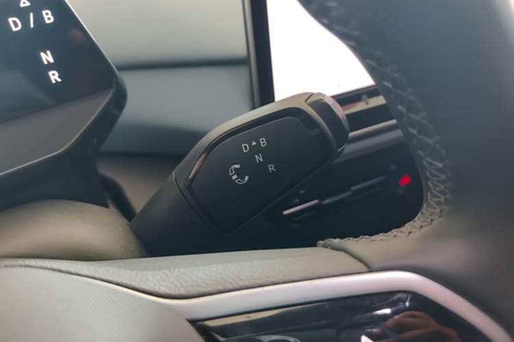 Used Volkswagen ID.4 X 2025 Smart Version Pure & Intelligent Enjoyment Edition Gear Lever
