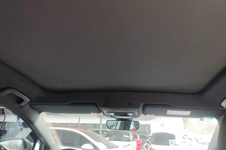 Used Volkswagen ID.4 X 2025 Smart Version Pure & Intelligent Enjoyment Edition Headliner