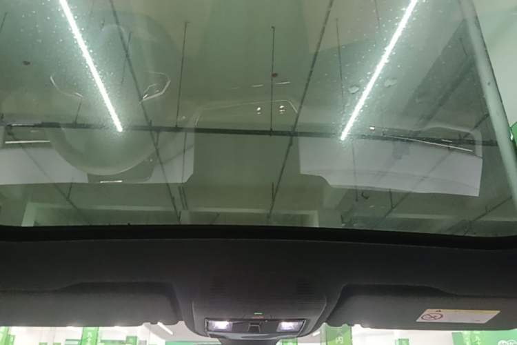 Used Volkswagen ID.4 X 2025 Smart Version Pure & Intelligent Enjoyment Edition Headliner