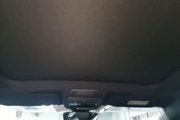 Used Volkswagen ID.4 X 2025 Smart Version Pure & Intelligent Enjoyment Edition Headliner