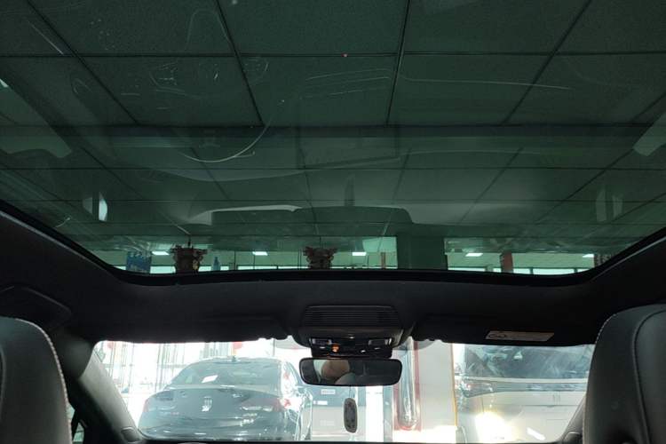 Used Volkswagen ID.4 X 2025 Smart Version Pure & Intelligent Enjoyment Edition Headliner