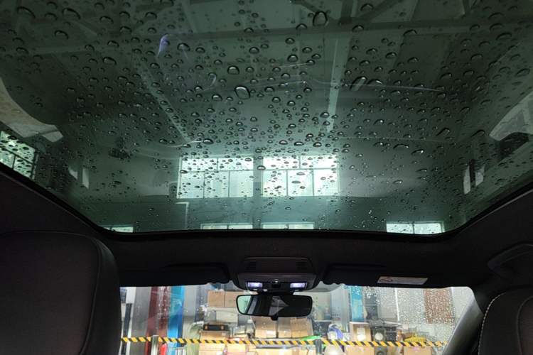Used Volkswagen ID.4 X 2025 Smart Version Pure & Intelligent Enjoyment Edition Headliner