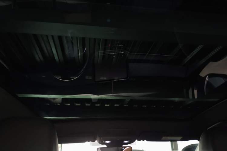 Used Volkswagen ID.4 X 2025 Smart Version Pure & Intelligent Enjoyment Edition Headliner