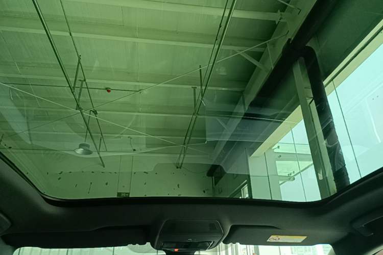 Used Volkswagen ID.4 X 2025 Smart Version Pure & Intelligent Enjoyment Edition Headliner