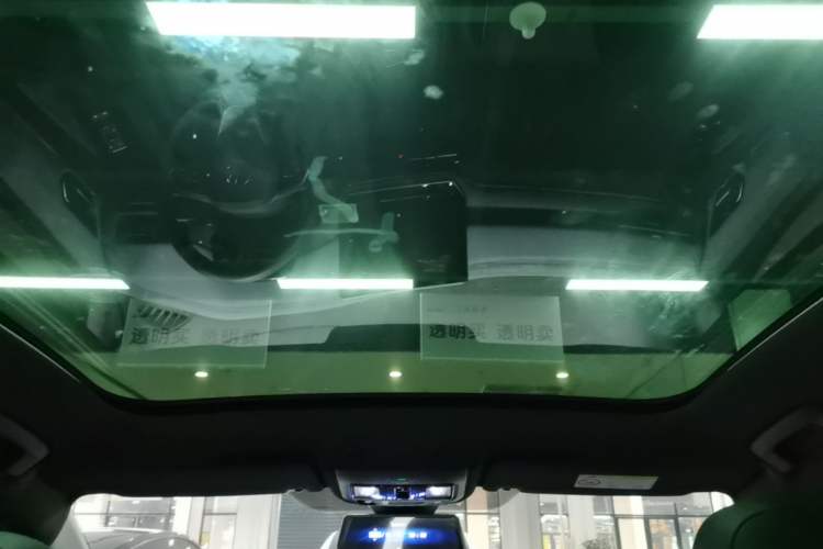 Used Volkswagen ID.4 X 2025 Smart Version Pure & Intelligent Enjoyment Edition Headliner