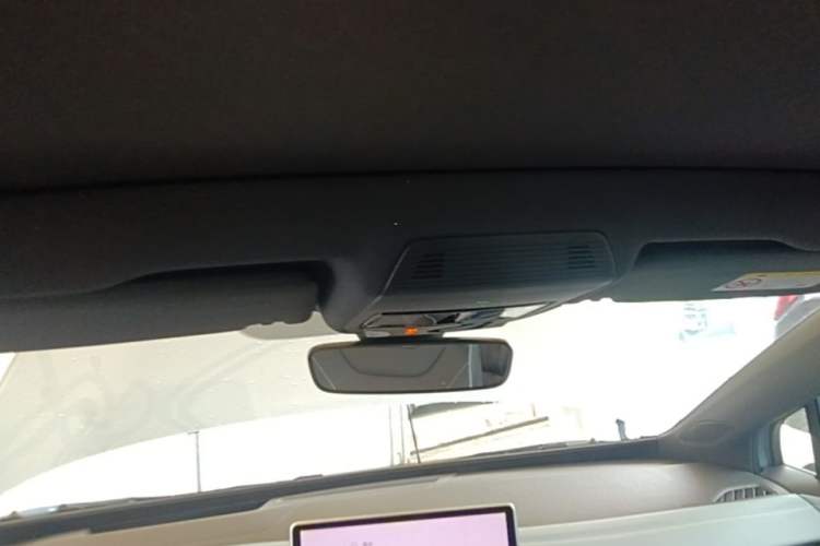 Used Volkswagen ID.4 X 2025 Smart Version Pure & Intelligent Enjoyment Edition Headliner
