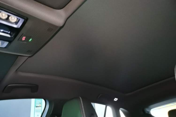 Used Volkswagen ID.4 X 2025 Smart Version Pure & Intelligent Enjoyment Edition Headliner