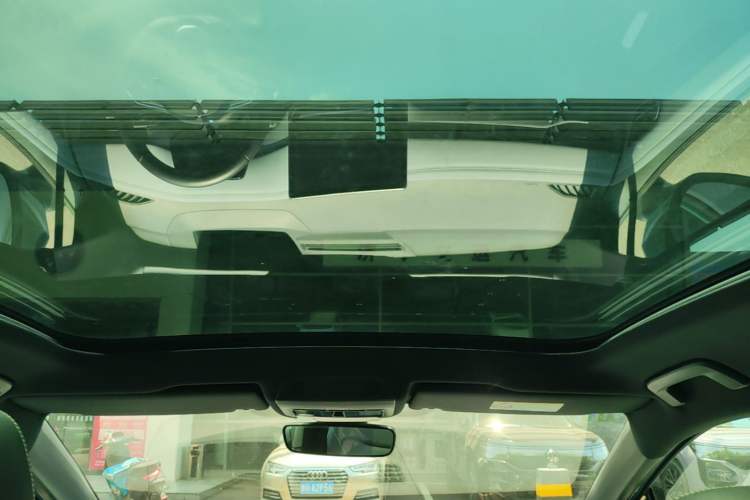 Used Volkswagen ID.4 X 2025 Smart Version Pure & Intelligent Enjoyment Edition Headliner