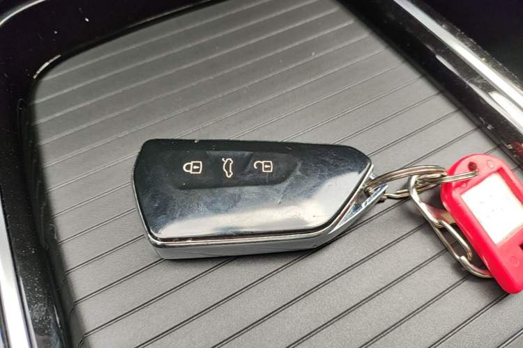 Used Volkswagen ID.4 X 2025 Smart Version Pure & Intelligent Enjoyment Edition Interior 1