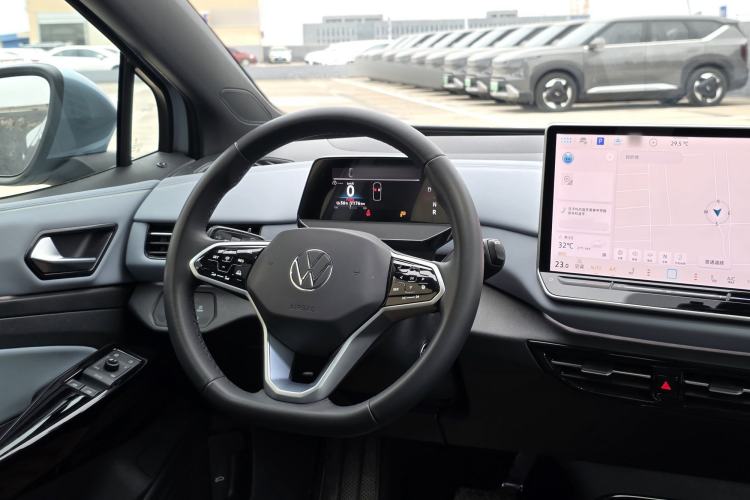 Used Volkswagen ID.4 X 2025 Smart Version Pure & Intelligent Enjoyment Edition Interior 2