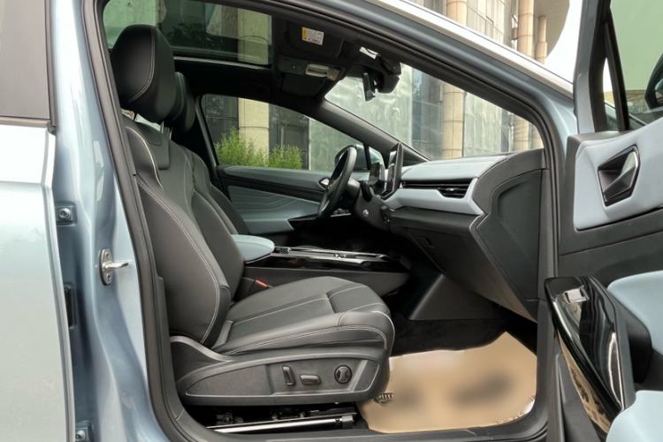 Used Volkswagen ID.4 X 2025 Smart Version Pure & Intelligent Enjoyment Edition Interior 4