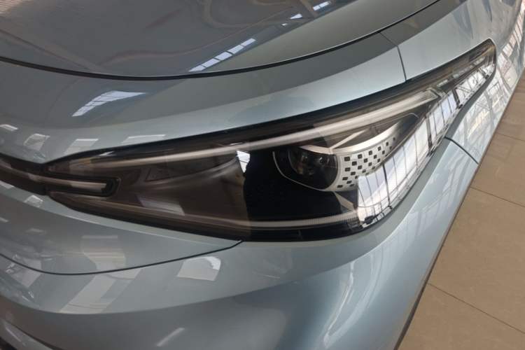 Used Volkswagen ID.4 X 2025 Smart Version Pure & Intelligent Enjoyment Edition Left Front Headlight