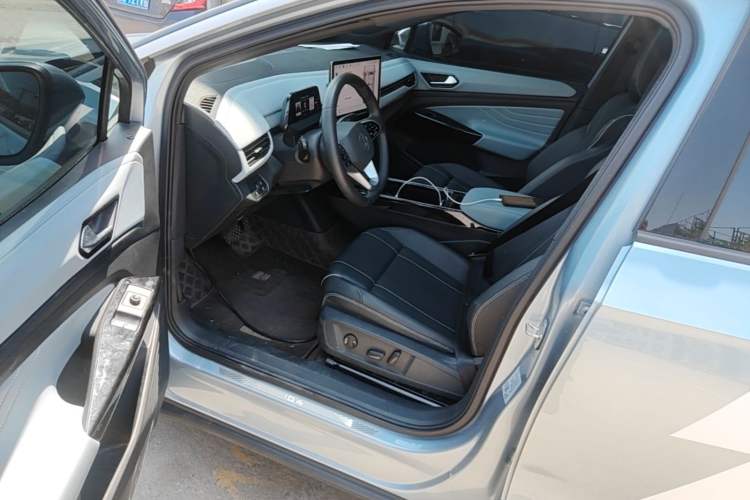 Used Volkswagen ID.4 X 2025 Smart Version Pure & Intelligent Enjoyment Edition Left Front Seat