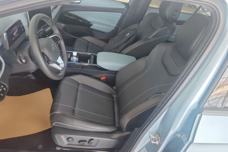 Used Volkswagen ID.4 X 2025 Smart Version Pure & Intelligent Enjoyment Edition Left Front Seat