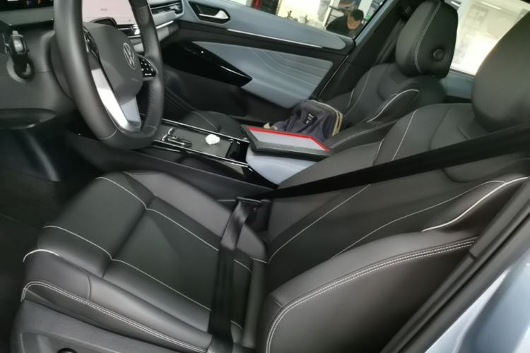 Used Volkswagen ID.4 X 2025 Smart Version Pure & Intelligent Enjoyment Edition Left Front Seat
